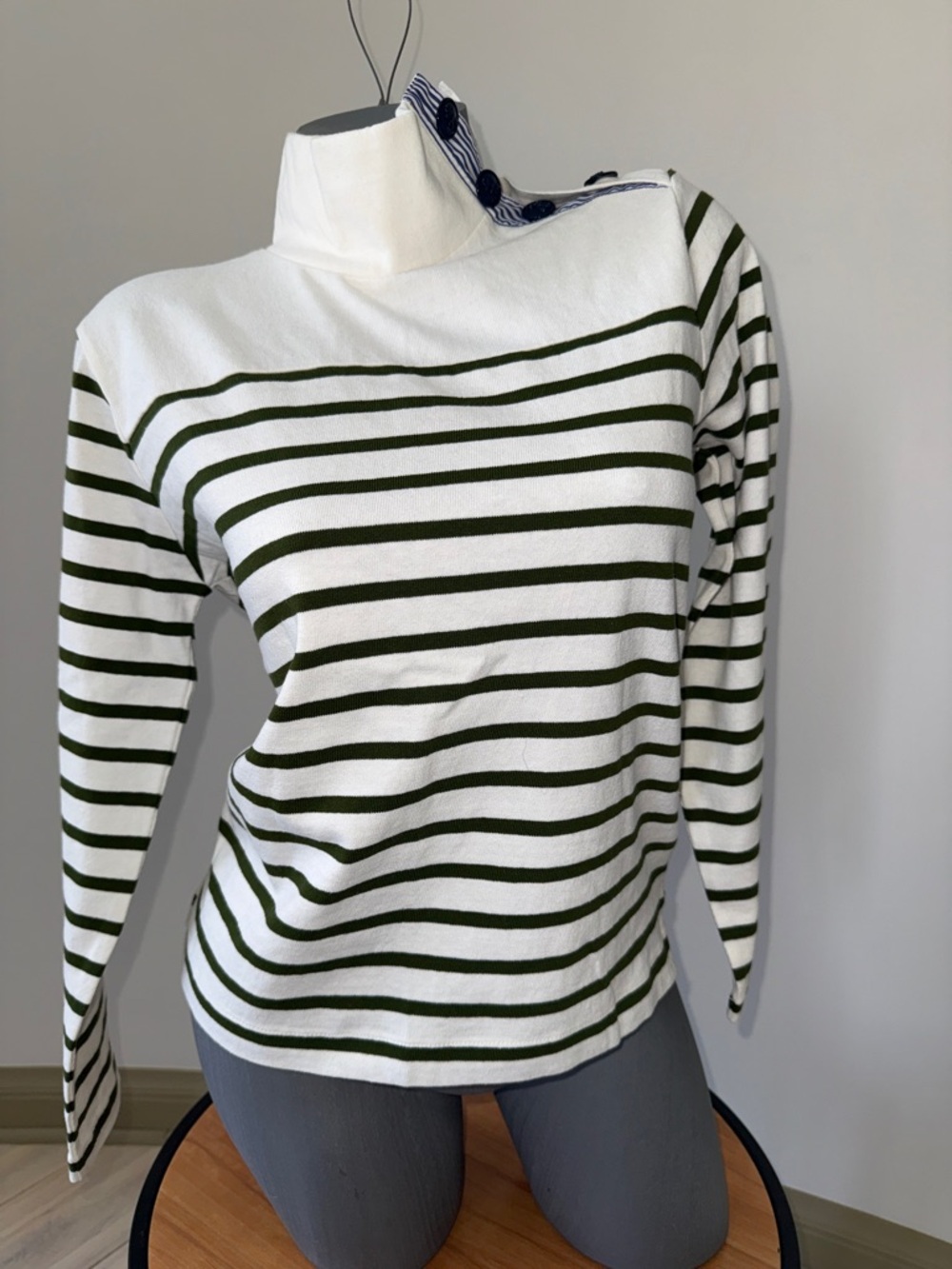 J.Crew Striped woman’s Green and White Boatneck top size XS